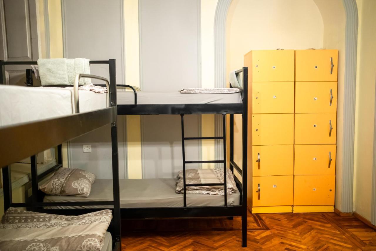 Flora Music & Art Hostel Baku Eksteriør billede