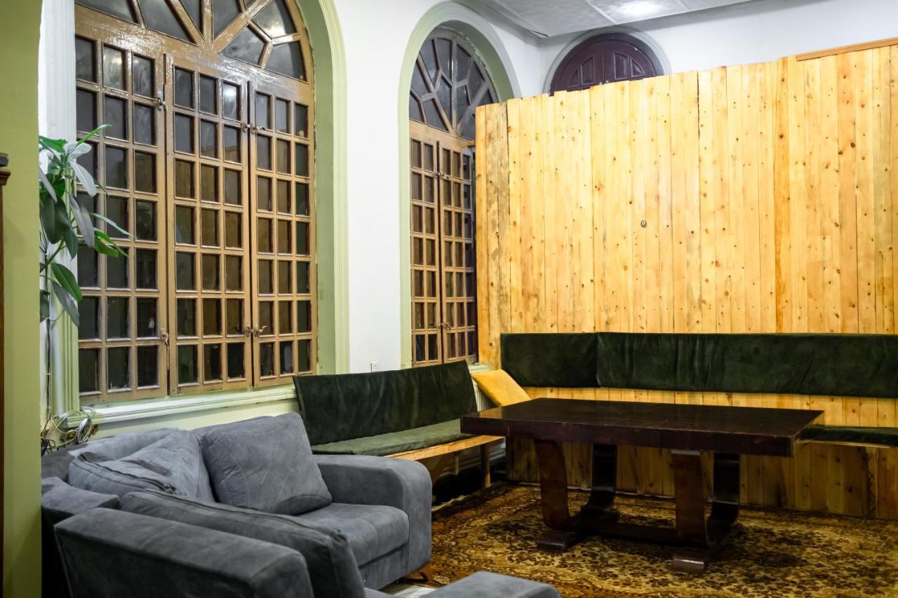 Flora Music & Art Hostel Baku Eksteriør billede