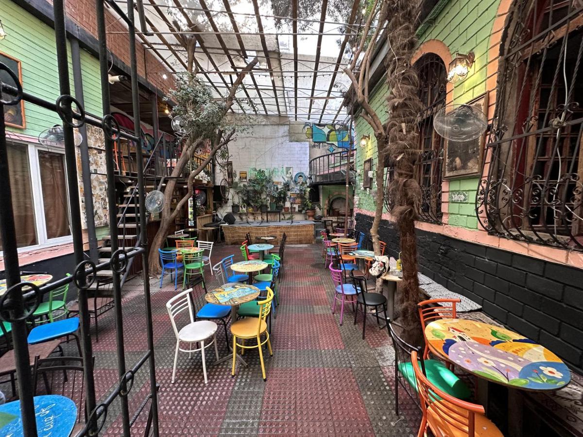 Flora Music & Art Hostel Baku Eksteriør billede